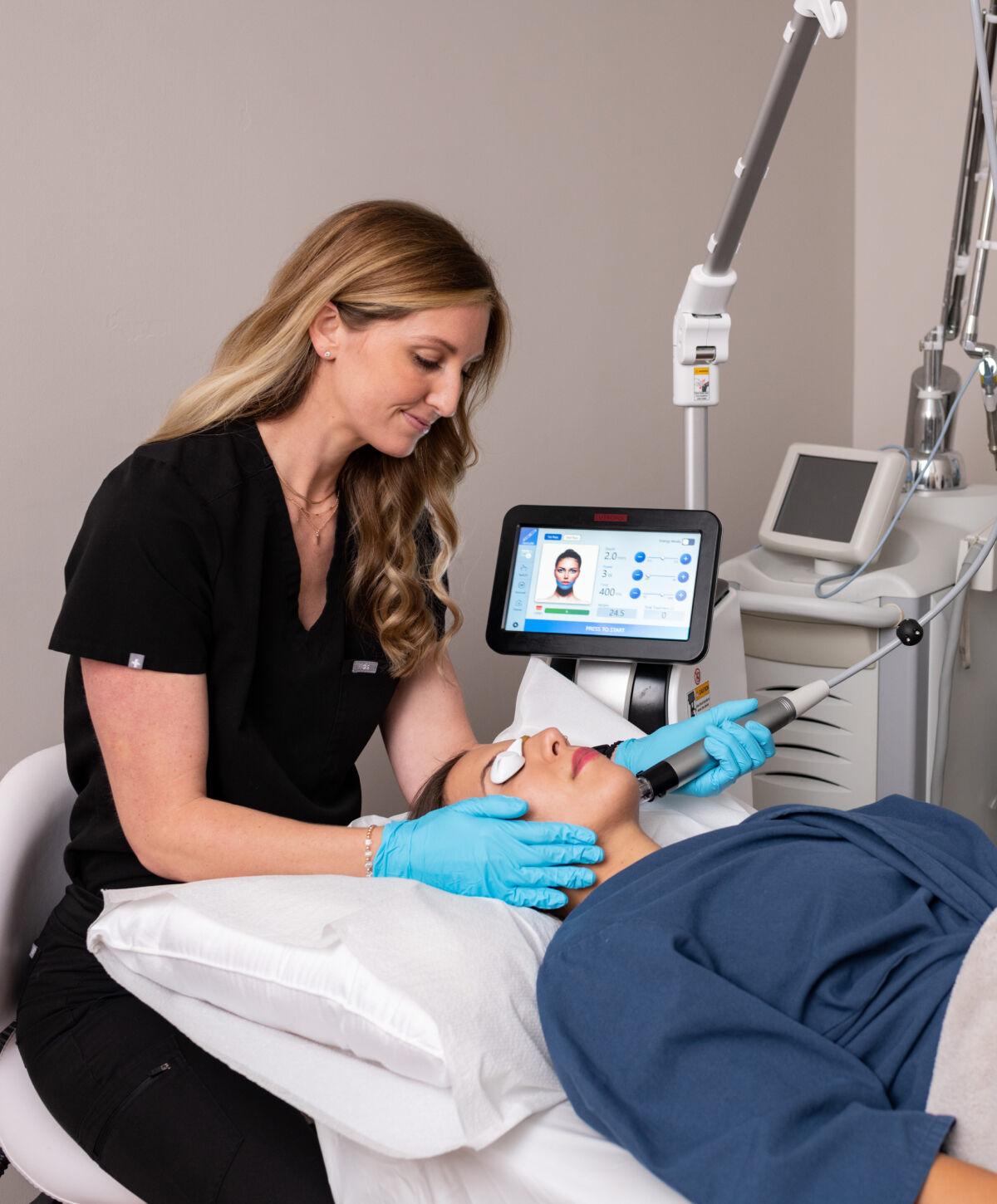 Annapolis microneedling technician treating a patient